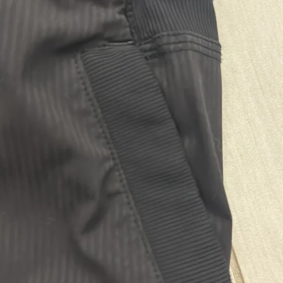 Lululemon women’s dance studio pant - Picture 4 of 10